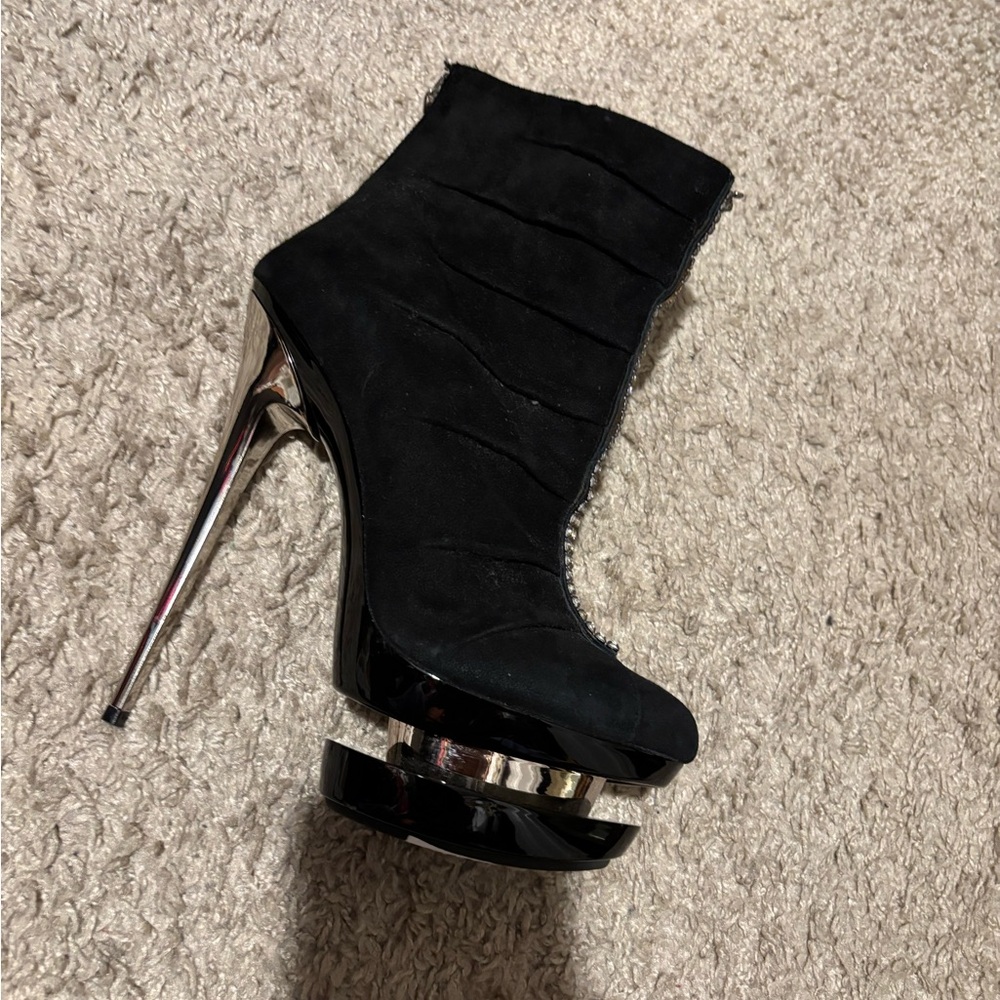 Dora by Mi Piaci designer stiletto booties. Elegant Black Stiletto Ankle Boots